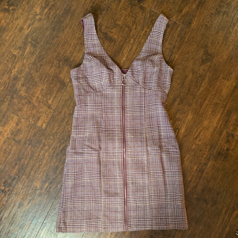 NWT zip up dress